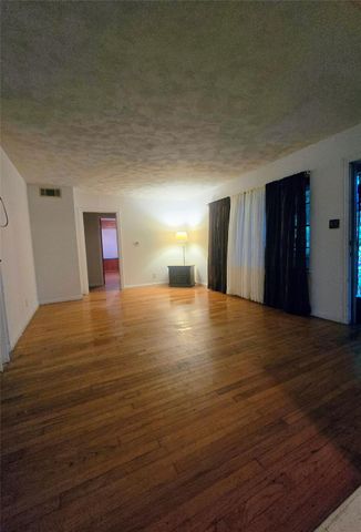 5659 Westover Street, Houston, TX 77033