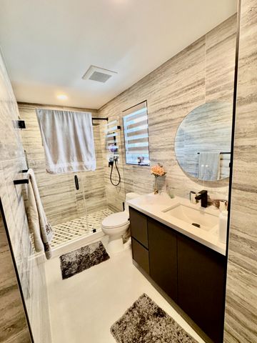 1081 WILSHIRE Circle E, Pembroke Pines, FL 33027