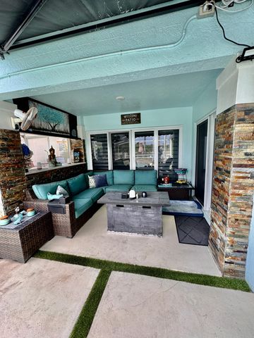 1081 WILSHIRE Circle E, Pembroke Pines, FL 33027