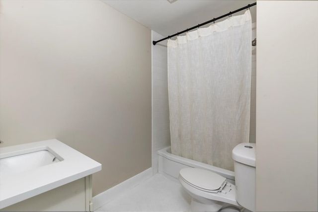 106 Ridge Ave., Athol, MA 01331