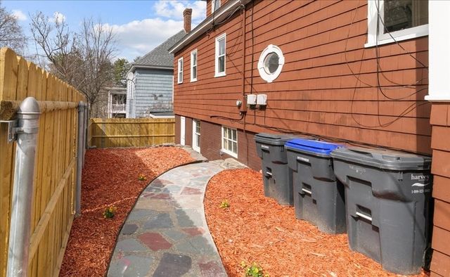 106 Ridge Ave., Athol, MA 01331