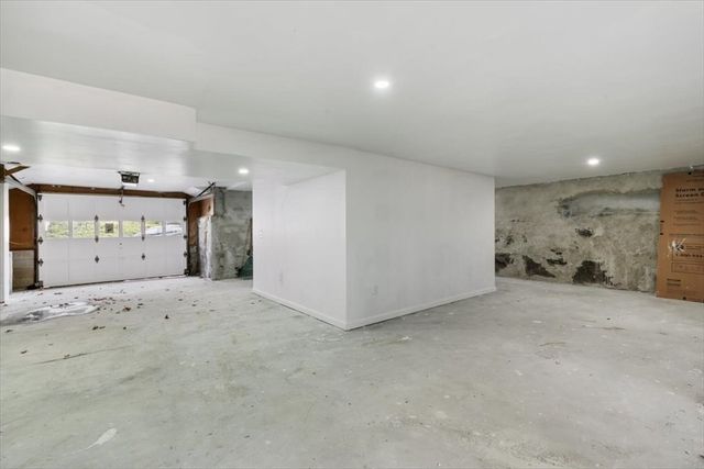 106 Ridge Ave., Athol, MA 01331