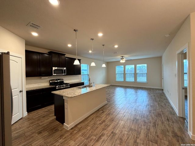 14615 Running Wolf, San Antonio, TX 78245