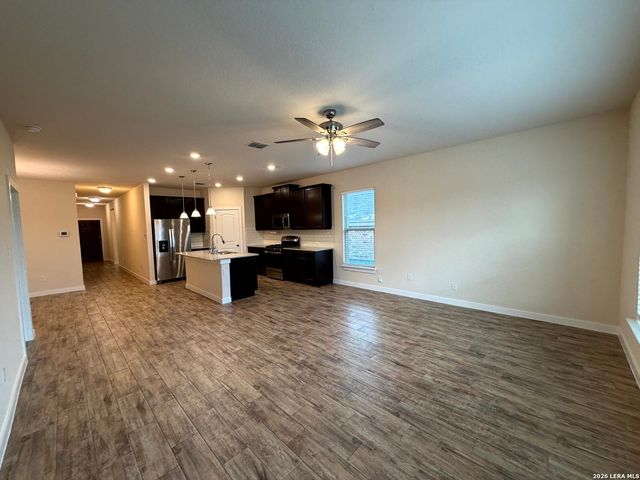 14615 Running Wolf, San Antonio, TX 78245