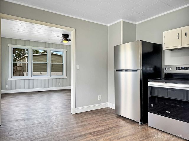 206 E Poplar Street, St Paris, OH 43072