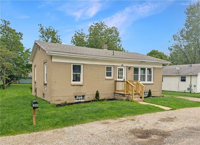 206 E Poplar Street, St Paris, OH 43072