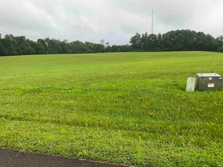 2086 E Charles Way, Bloomington, IN 47401