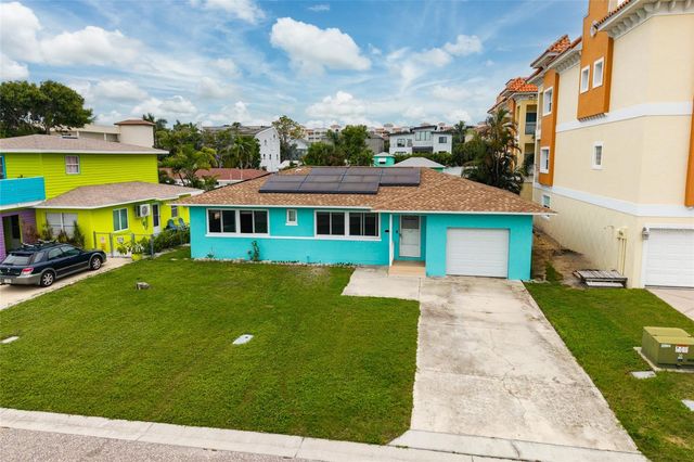 136 175TH TERRACE DRIVE E, Redington Shores, FL 33708