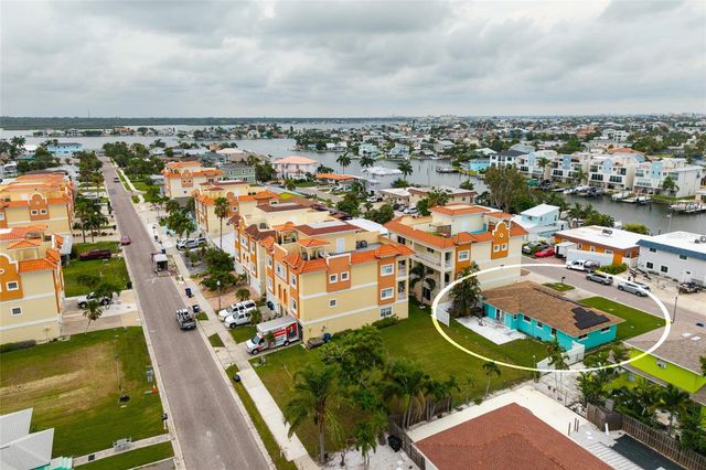 136 175TH TERRACE DRIVE E, Redington Shores, FL 33708