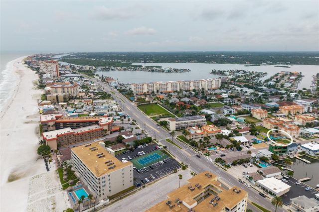 136 175TH TERRACE DRIVE E, Redington Shores, FL 33708