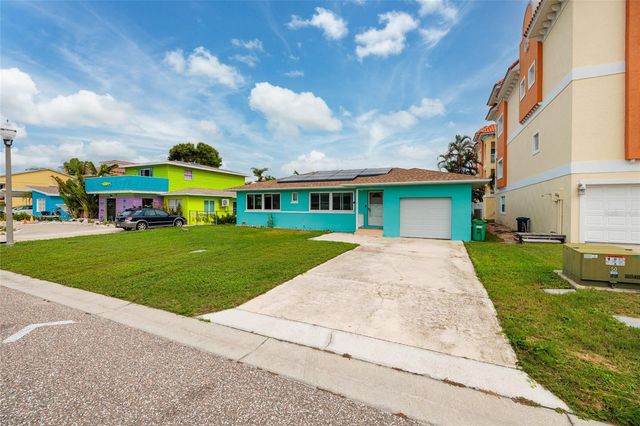 136 175TH TERRACE DRIVE E, Redington Shores, FL 33708