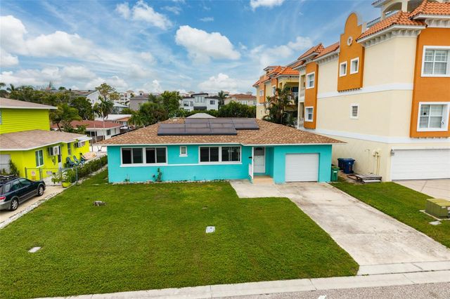 136 175TH TERRACE DRIVE E, Redington Shores, FL 33708