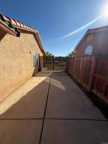 26 W Pheasant Street, Heber, CA 92249