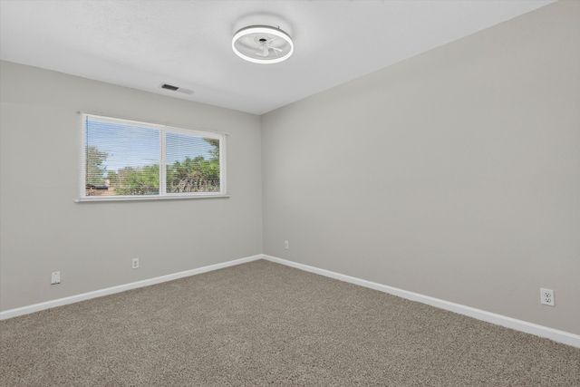 329 Mankin Street NE, Albuquerque, NM 87123