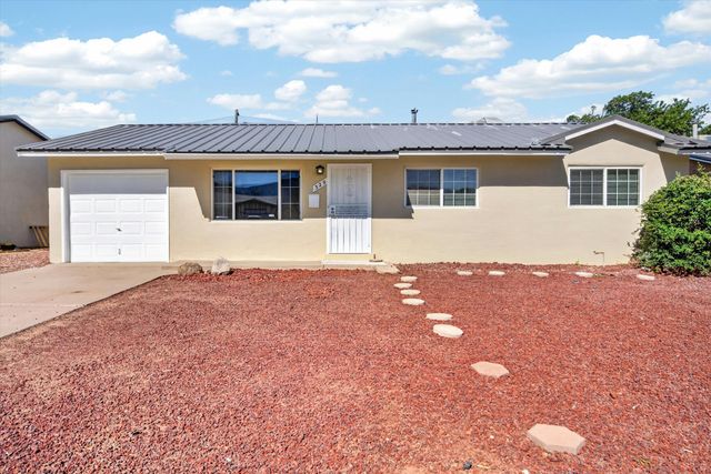 329 Mankin Street NE, Albuquerque, NM 87123