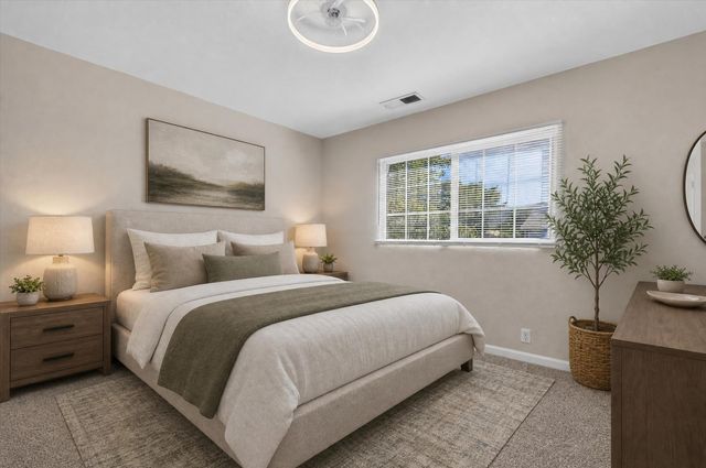 329 Mankin Street NE, Albuquerque, NM 87123