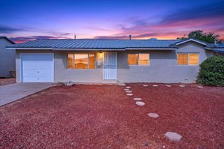 329 Mankin Street NE, Albuquerque, NM 87123