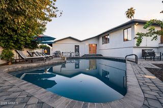 8226 E JACKRABBIT Road, Scottsdale, AZ 85250