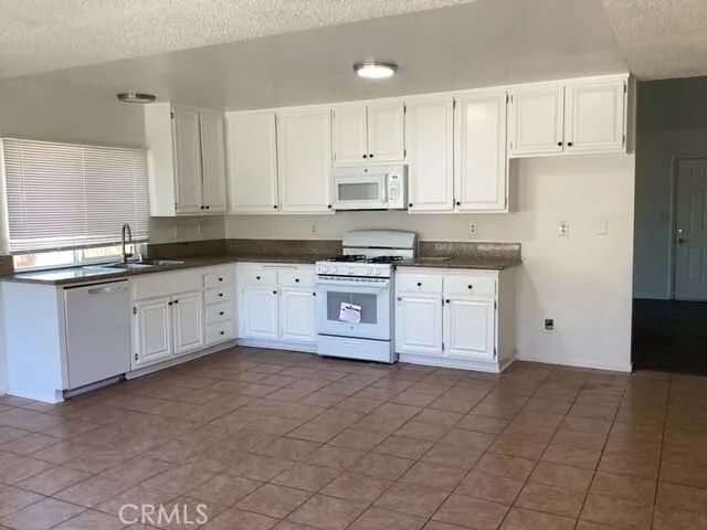 44745 Christie Avenue, Lancaster, CA 93535