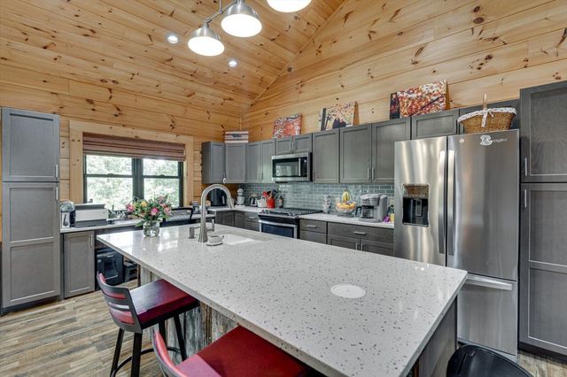 4051 Busters Run, Ooltewah, TN 37363