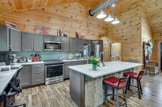 4051 Busters Run, Ooltewah, TN 37363