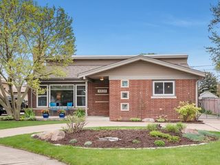 4839 Lamb Drive, Oak Lawn, IL 60453