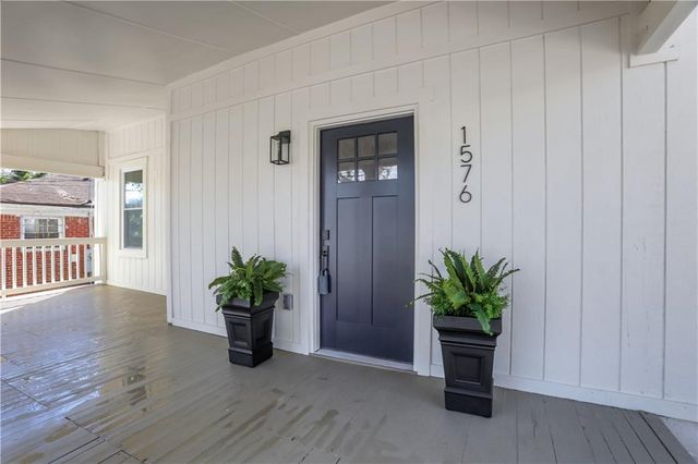 1576 Elixir SW Avenue, Atlanta, GA 30314