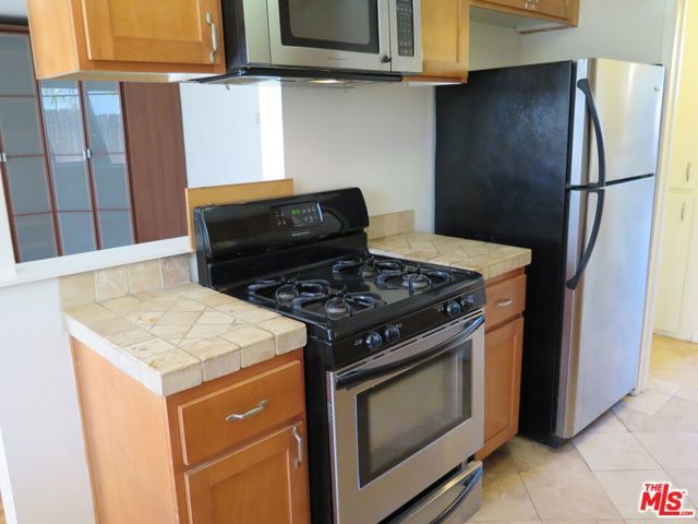 1432 STANFORD Street 2, Santa Monica, CA 90404