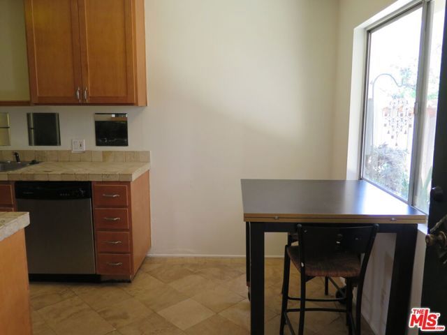 1432 STANFORD Street 2, Santa Monica, CA 90404