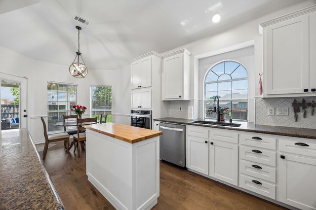 7302 Hawk Lane, Sachse, TX 75048