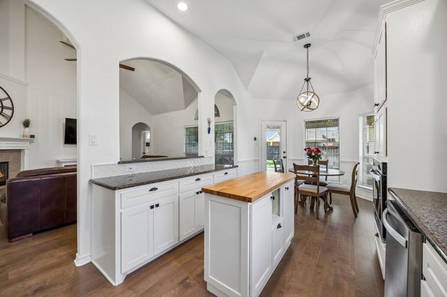 7302 Hawk Lane, Sachse, TX 75048