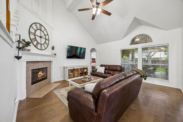 7302 Hawk Lane, Sachse, TX 75048