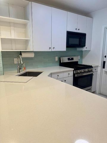 200 E Royal Palm Road 206, Boca Raton, FL 33432