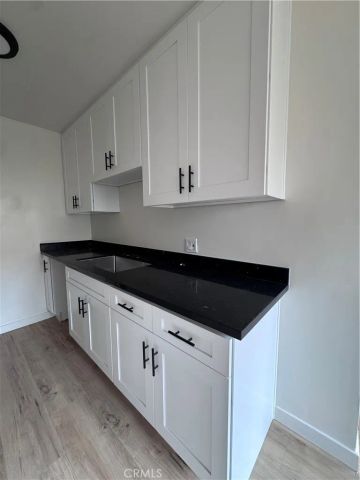 1422 Talmadge 2, Los Angeles, CA 90027