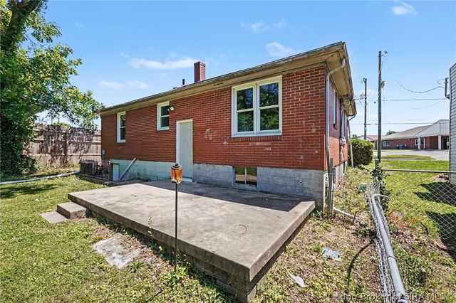 1219 Bono Road, New Albany, IN 47150