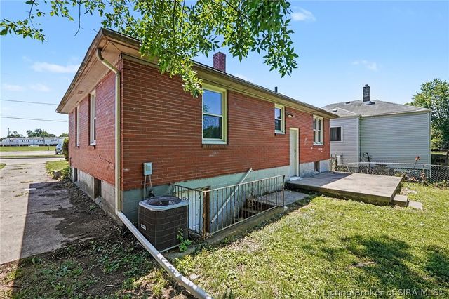 1219 Bono Road, New Albany, IN 47150