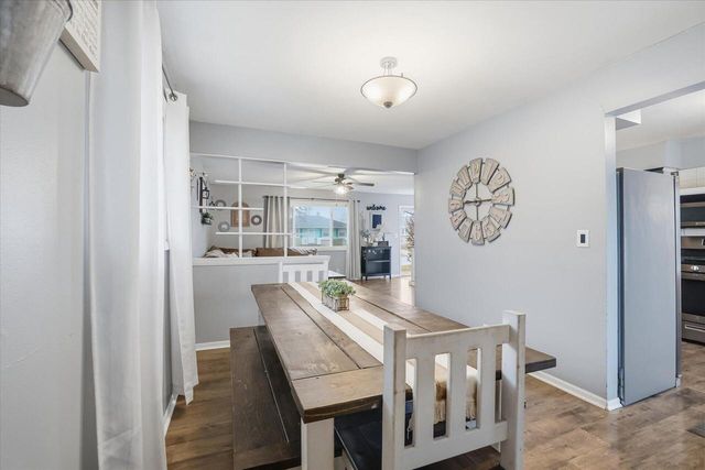 2232 W Carrington AVENUE, Oak Creek, WI 53154