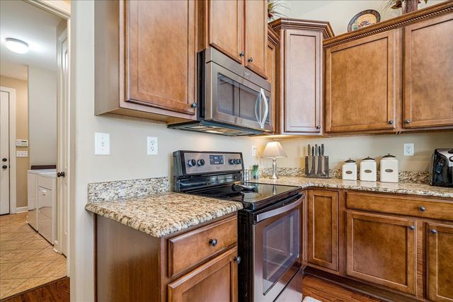 3230 BRUNSWICK VIEW CV, Bartlett, TN 38133