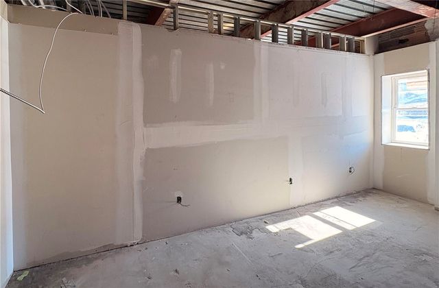 2708 Brownsville Rd, Brentwood, PA 15227