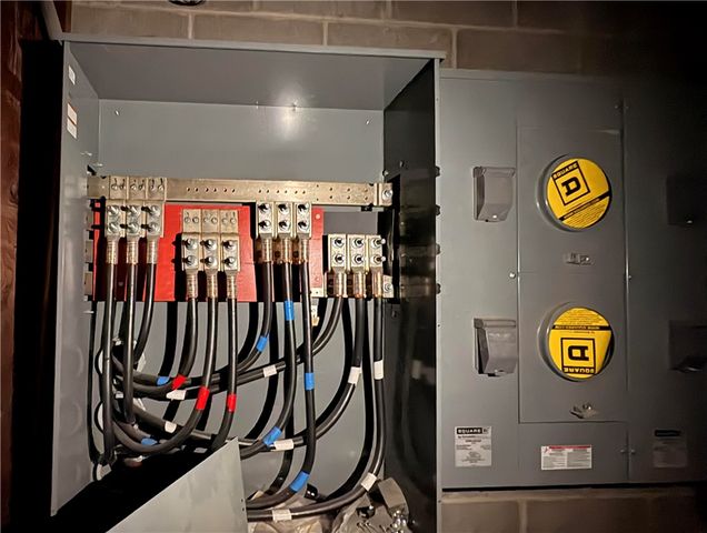 2708 Brownsville Rd, Brentwood, PA 15227