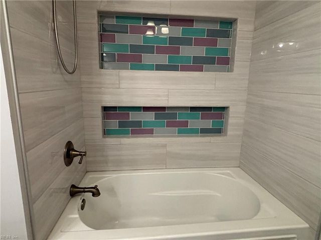 4217 Grove CT, Virginia Beach, VA 23462