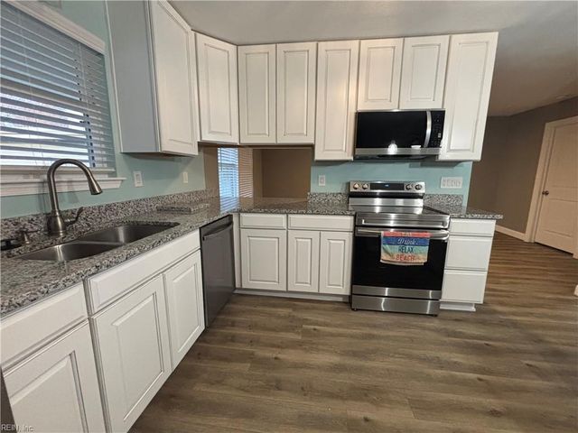 4217 Grove CT, Virginia Beach, VA 23462