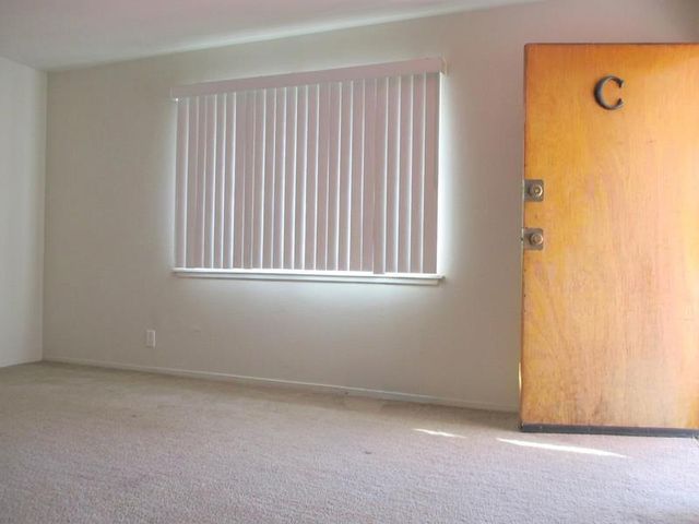 1718 6th Avenue, Oakland, CA 94606