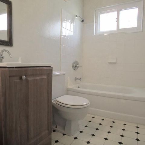 1718 6th Avenue, Oakland, CA 94606