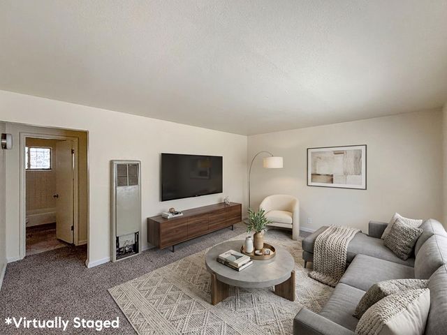 1718 6th Avenue, Oakland, CA 94606