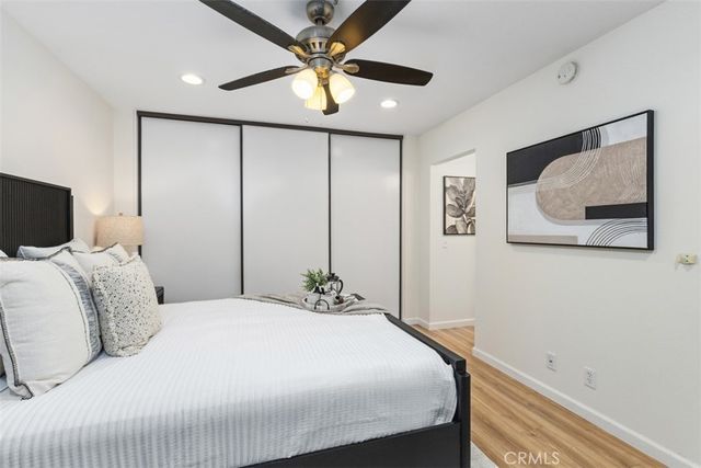 56 Windjammer 27, Irvine, CA 92614