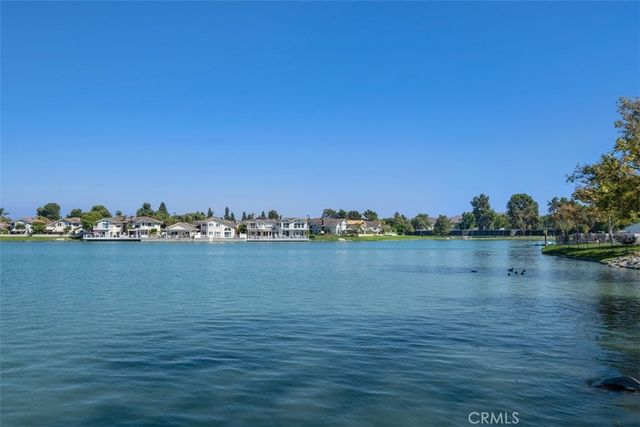 56 Windjammer 27, Irvine, CA 92614