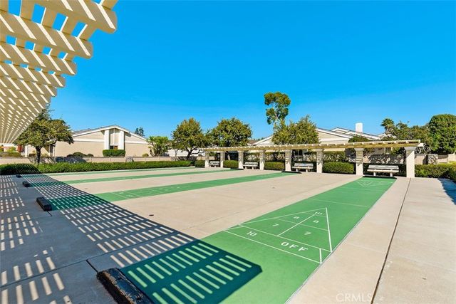 56 Windjammer 27, Irvine, CA 92614