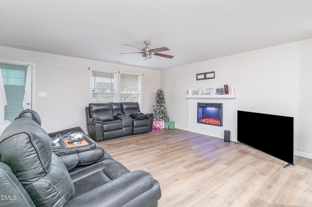 208 Tuscany Circle, Princeton, NC 27569