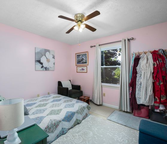 203 Westridge Court, Versailles, KY 40383